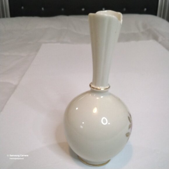 Vintage Lenox Rose Blossom 8" Bud Vase Fine Ivory Porcelain, Rose & Gold Trim - Picture 6 of 6